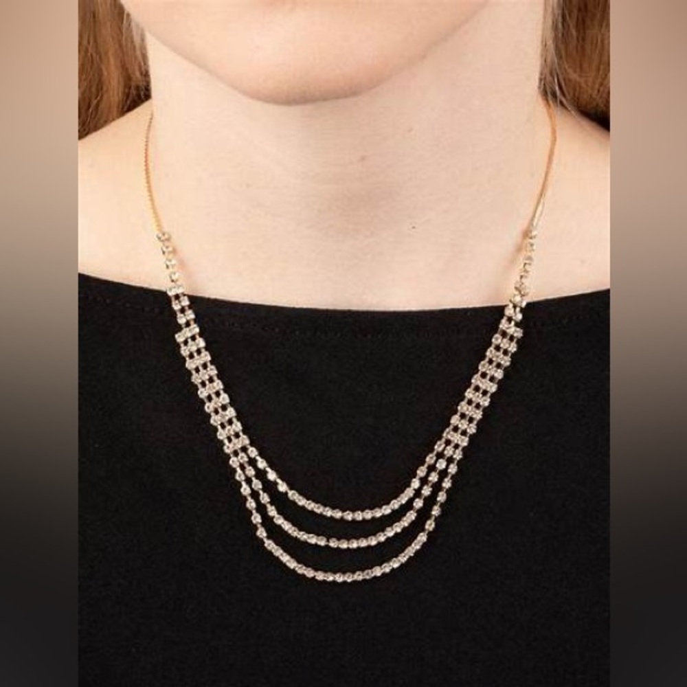 Elegant Gold Necklace